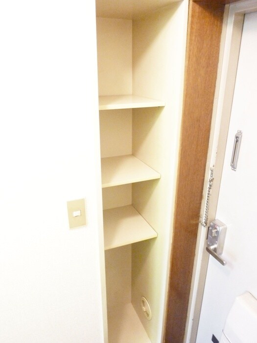 物件内観写真14　(靴箱)