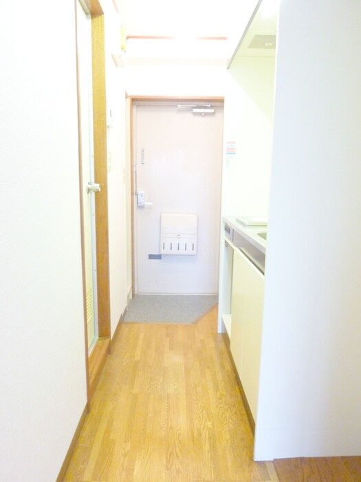 物件内観写真15　(玄関)