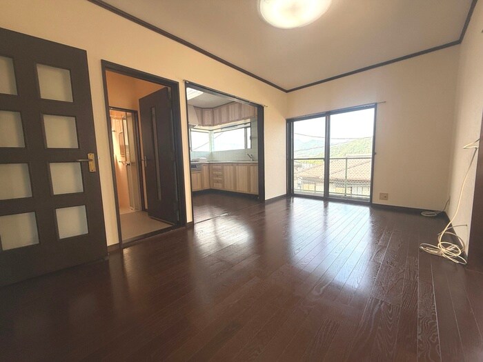 物件内観写真1　(居室)