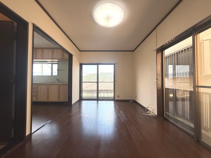 物件内観写真3　(居室)