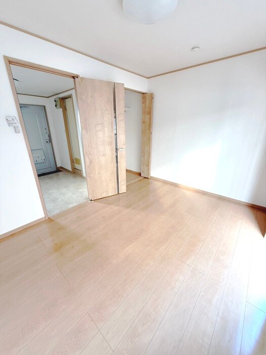 物件内観写真9　(居室)