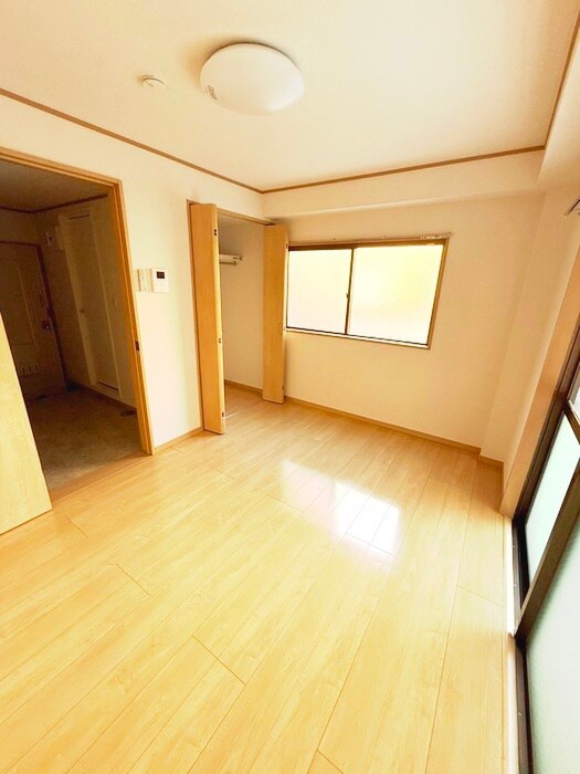 物件内観写真10　(居室)