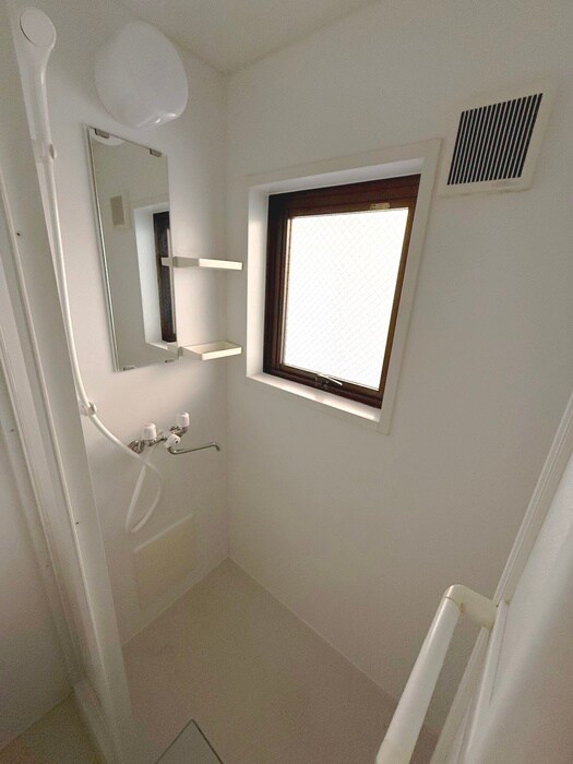 物件内観写真12　(バス／シャワールーム等)