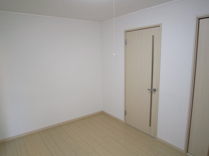 物件内観写真15　(居室)