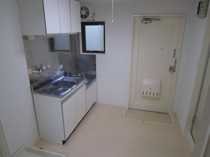 物件内観写真16　(廊下)