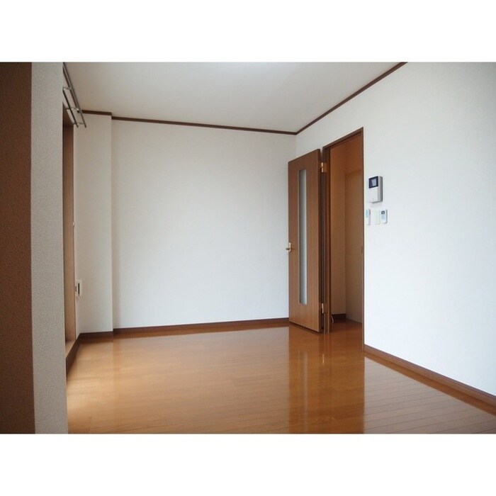 物件内観写真5　(居室)