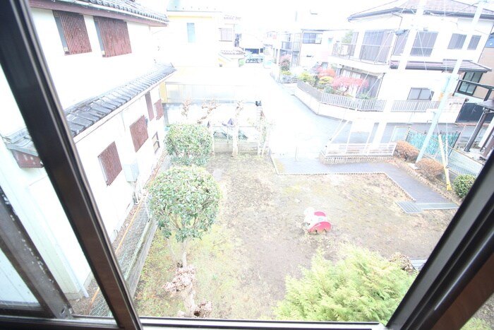 物件内観写真22　(室内からの展望)