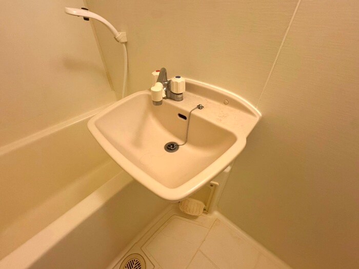 物件内観写真15　(洗面)