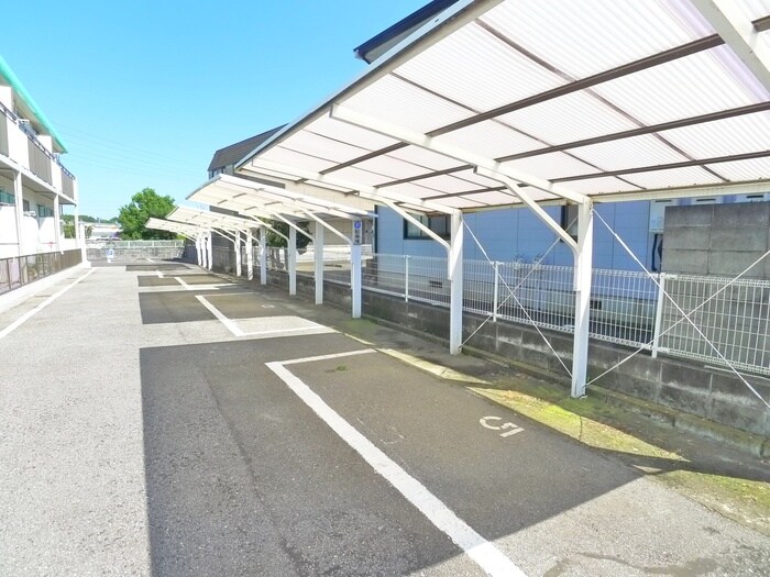 物件外観写真3　(駐輪場)