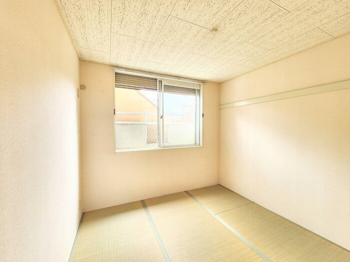 物件内観写真9　(居室)