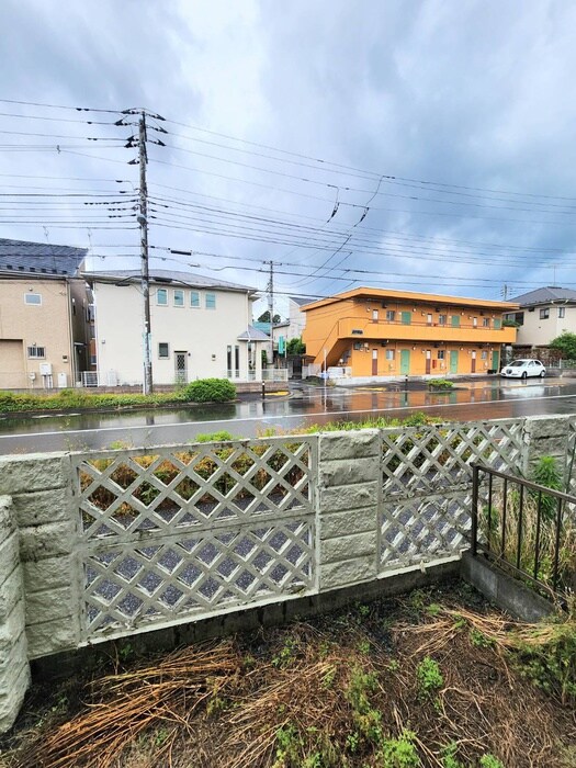 物件内観写真22　(室内からの展望)