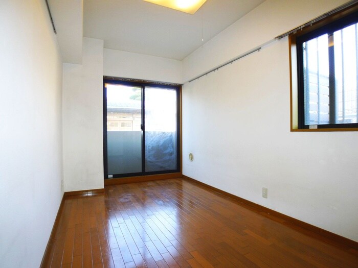 物件内観写真10　(居室)