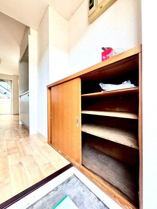 物件内観写真18　(靴箱)