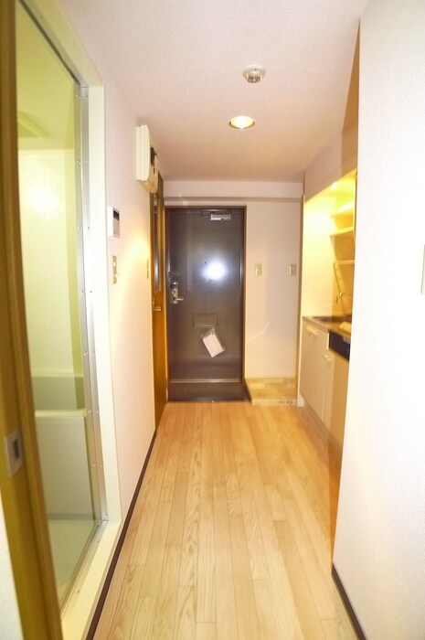 物件内観写真10　(廊下)