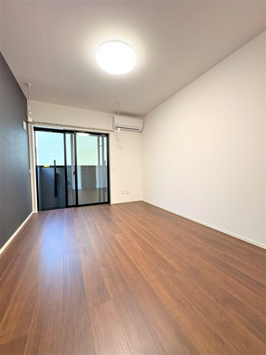 物件内観写真10　(室内からの展望)