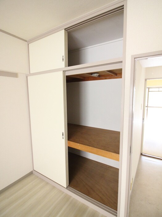 物件内観写真13　(収納)