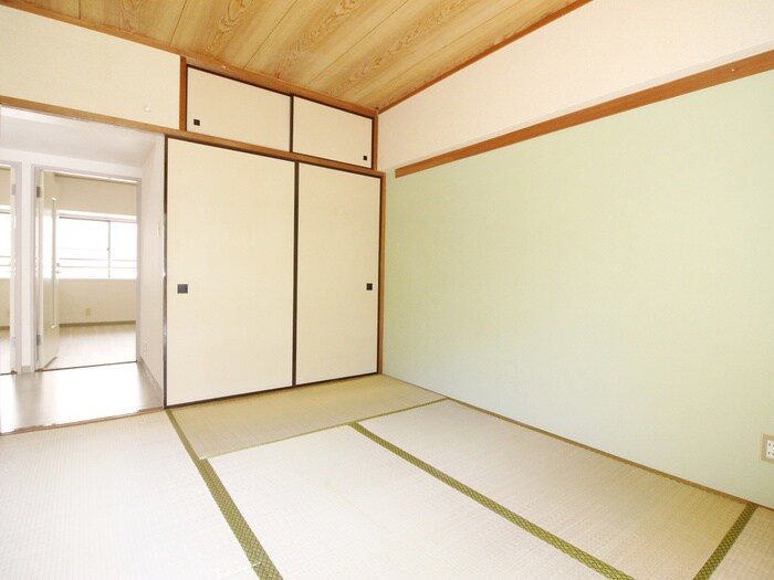 物件内観写真18　(居室)