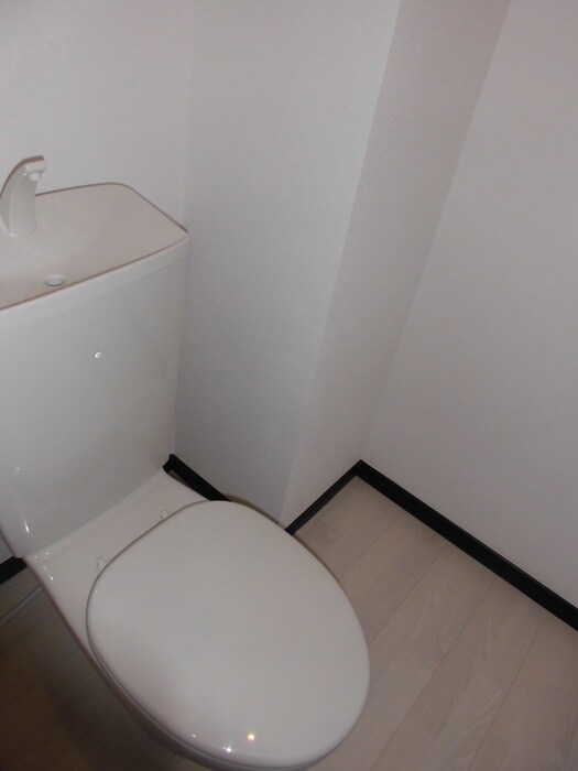 物件内観写真12　(トイレ)