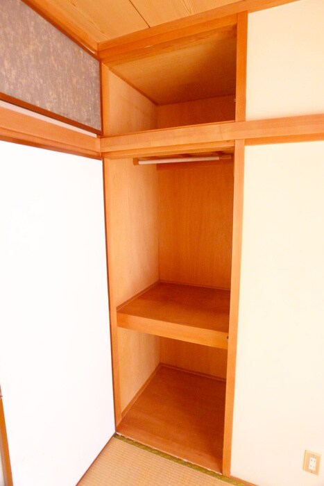 物件内観写真13　(収納)