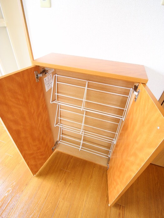 物件内観写真12　(靴箱)