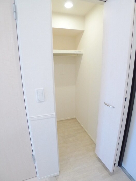 物件内観写真16　(収納)