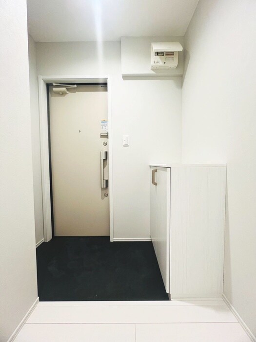 物件内観写真18　(玄関)