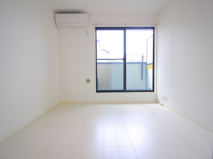 物件内観写真4　(居室)