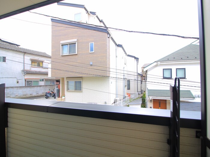 物件内観写真13　(室内からの展望)