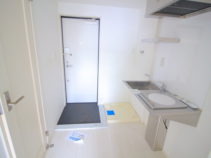 物件内観写真14　(玄関)