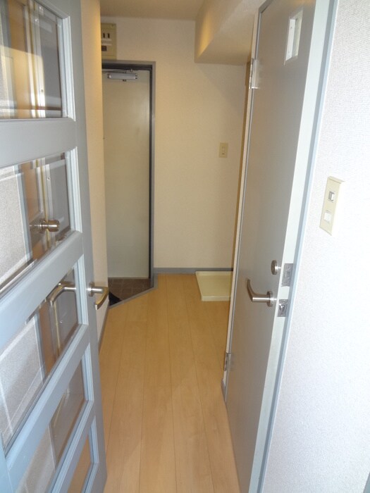 物件内観写真16　(廊下)