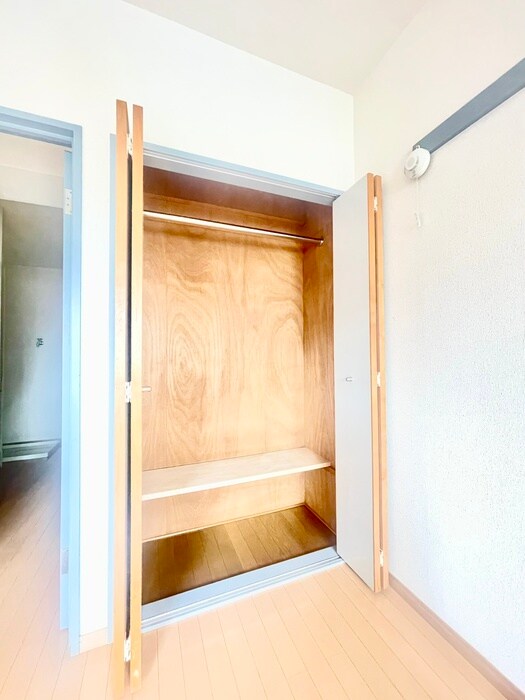 物件内観写真16　(収納)