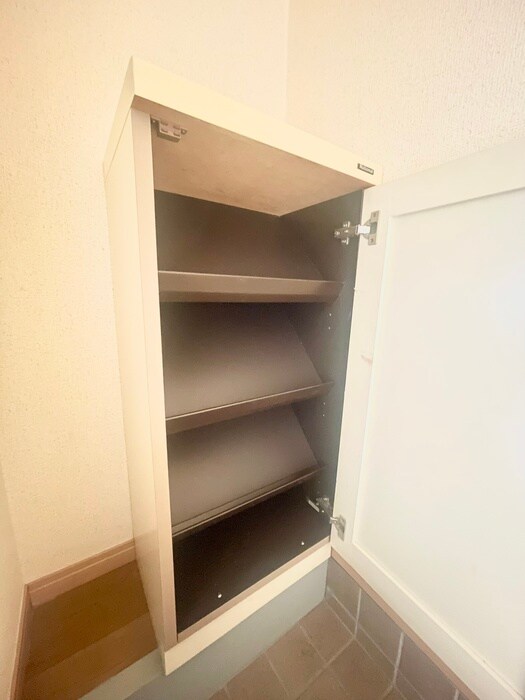 物件内観写真17　(靴箱)