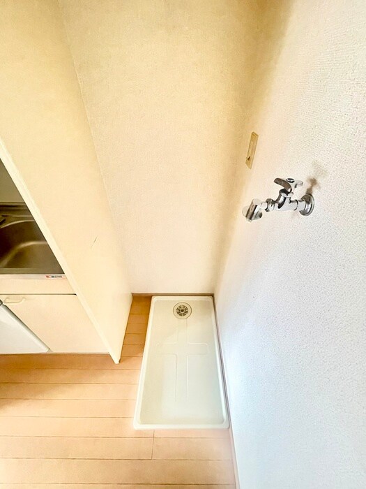 物件内観写真18　(洗濯機置場)