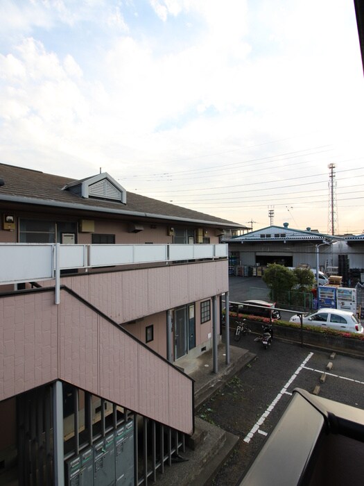 物件内観写真16　(室内からの展望)