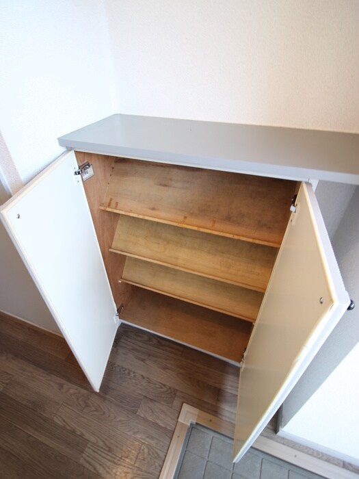 物件内観写真18　(靴箱)