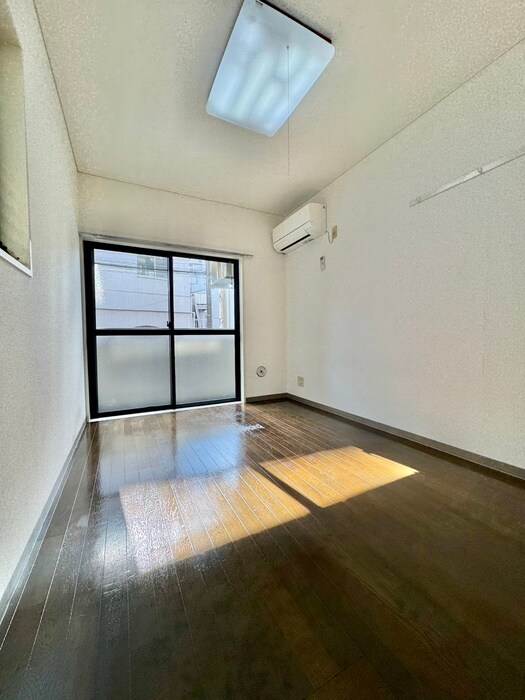 物件内観写真5　(居室)