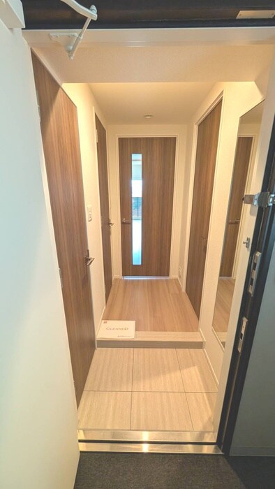 物件内観写真7　(玄関)