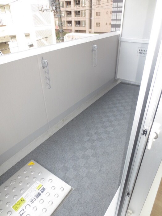 物件内観写真16　(ベランダ・バルコニー)