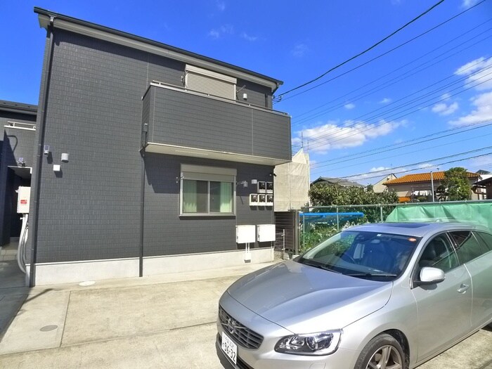 物件外観写真2　(駐車場)