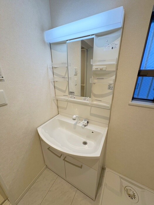 物件内観写真13　(洗面)