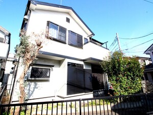 瓦葺貸家外観写真
