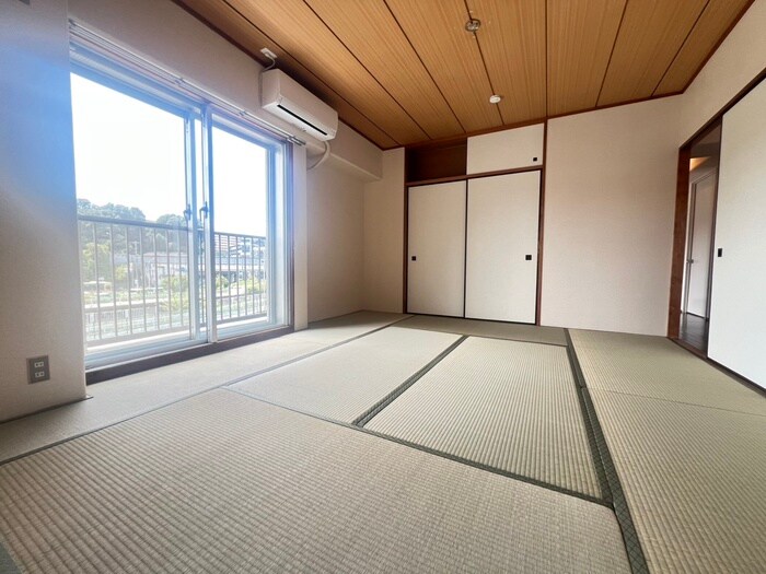 物件内観写真9　(居室)