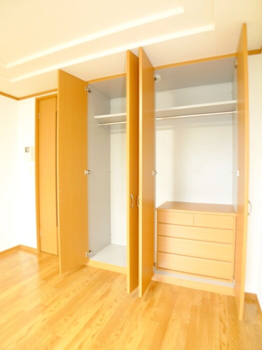 物件内観写真16　(収納)