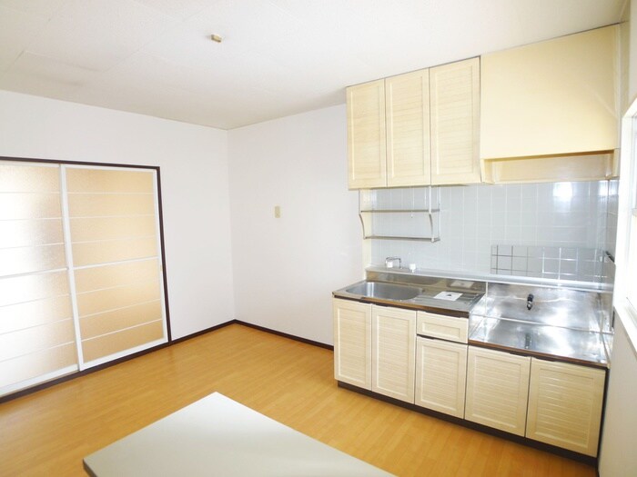 物件内観写真3　(居室)