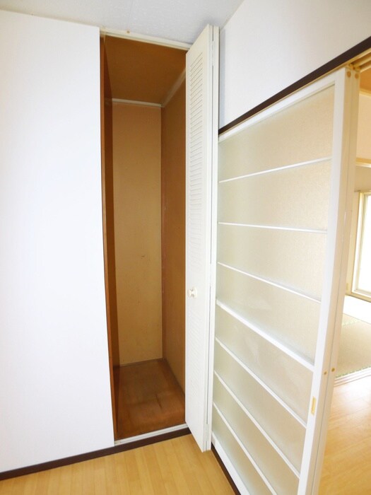 物件内観写真15　(収納)