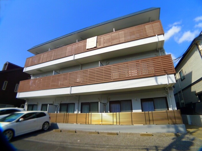 物件外観写真6　(エントランス部分)