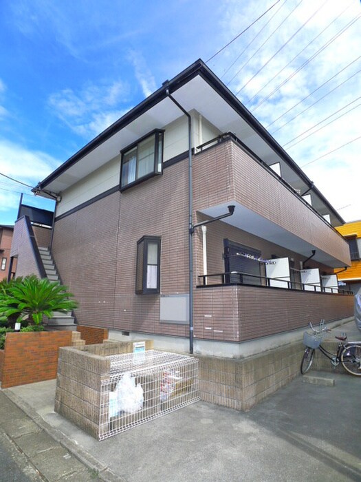 物件外観写真3　(エントランス部分)