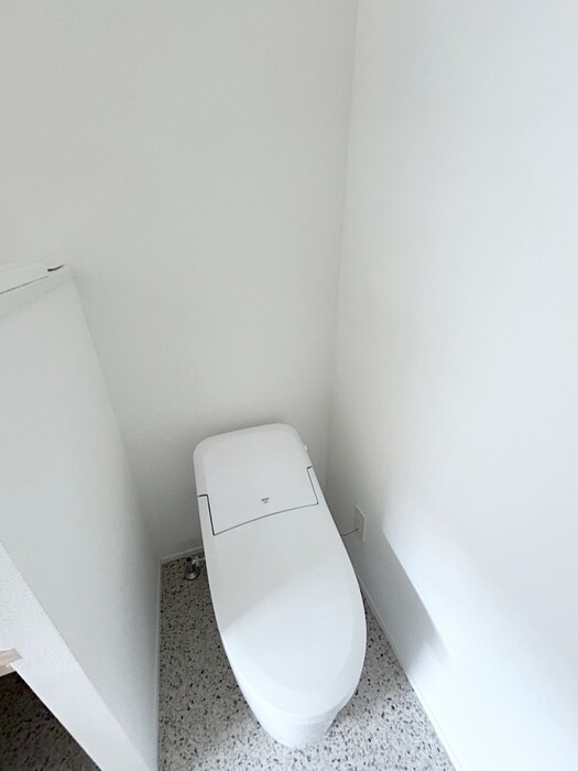 物件内観写真13　(トイレ)