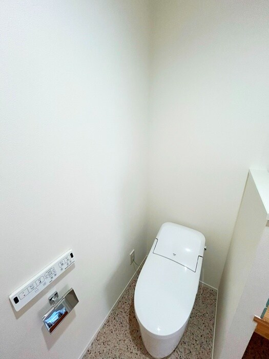 物件内観写真13　(トイレ)