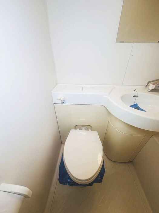 物件内観写真14　(トイレ)